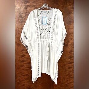 🔥🔥NWT BLUE ISLAND KIMONO🔥🔥